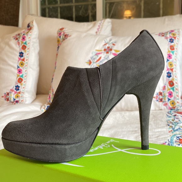 Stuart Weitzman Booties - Picture 7 of 16